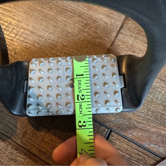 Compositi Wide Track Stirrups - Picture 7 of 9